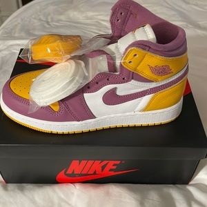 Jordan 1 Retro high 4.5Y